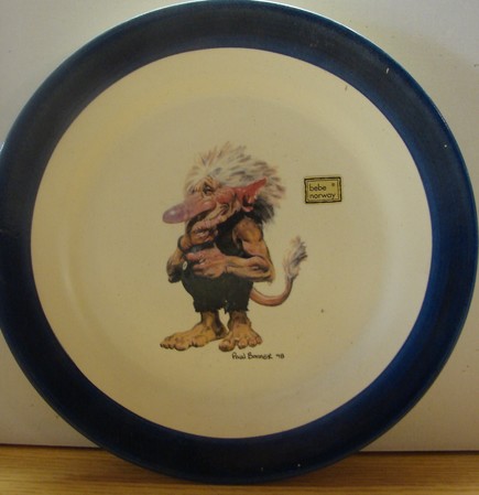 Teller Troll am Lachen / 22cm